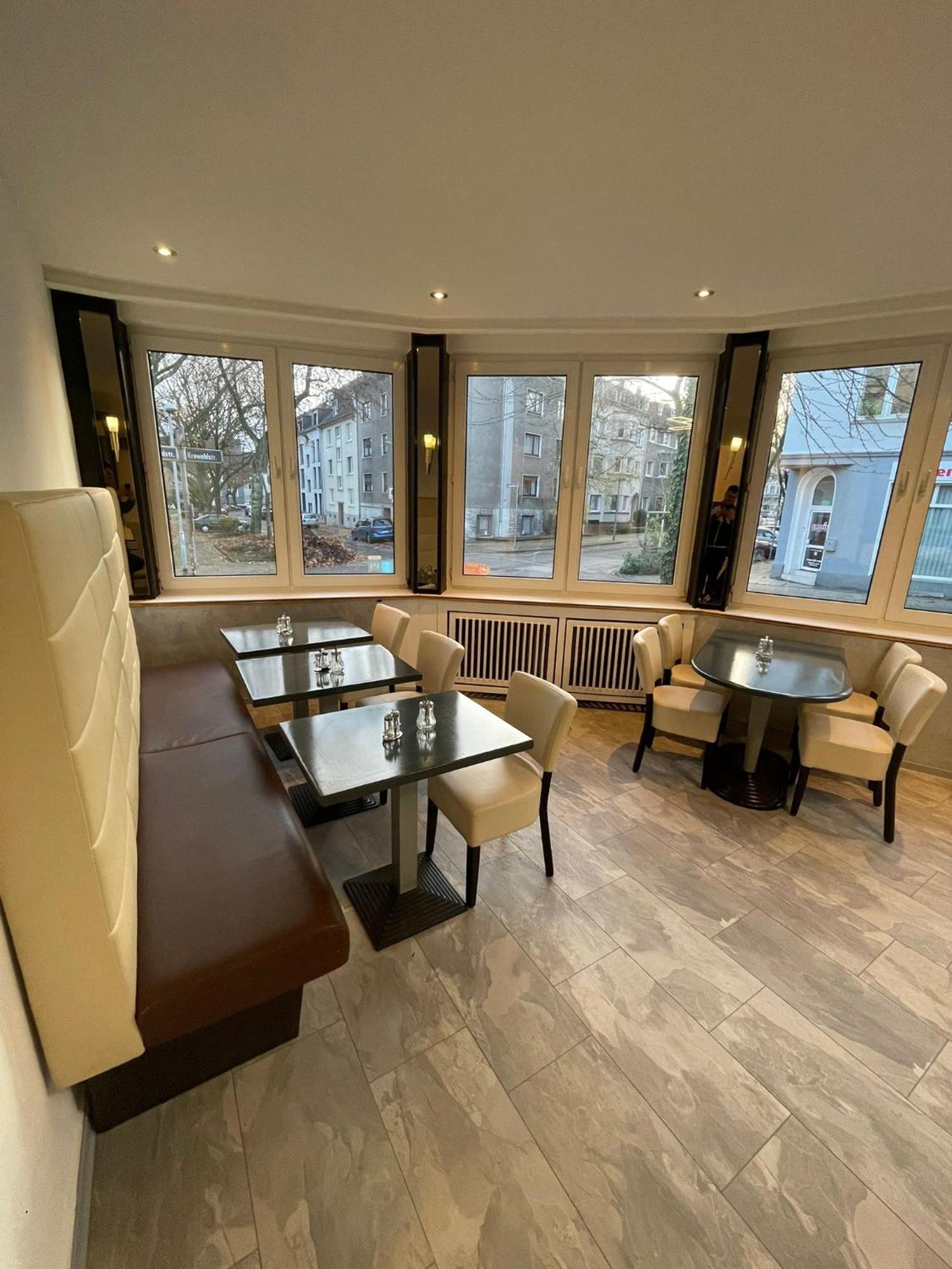 Sun Hotel Essen Bagian luar foto